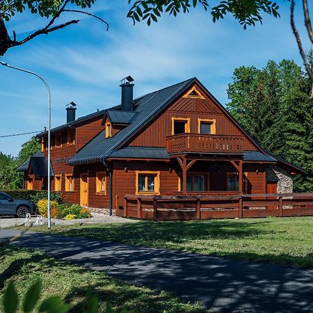 Апартаменты Pod Milonovou Вельке-Карловице Экстерьер фото